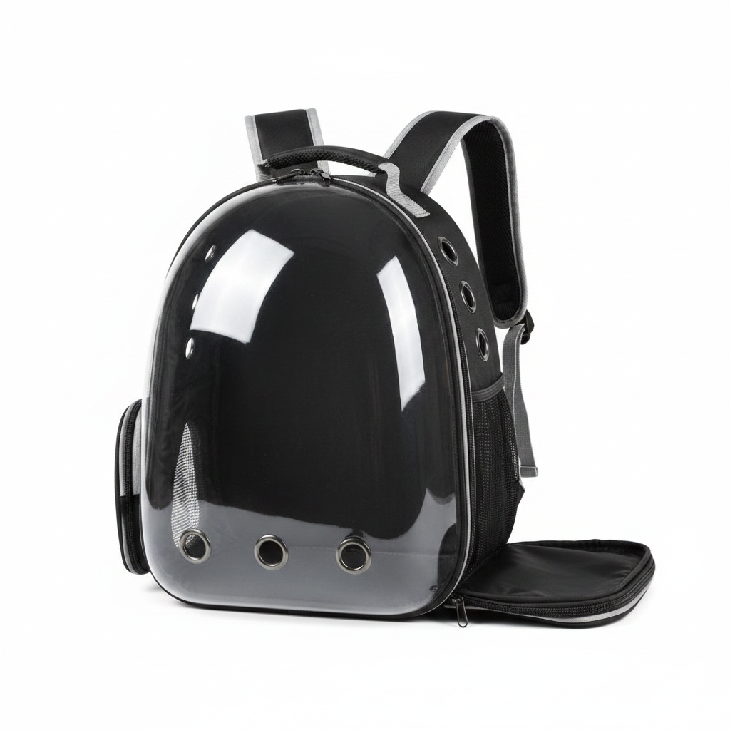 Mochila transportadora para mascotas negra con cúpula transparente – vista frontal fondo blanco